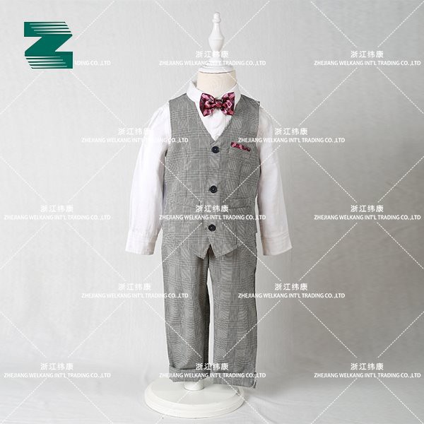 Costume pentru copii din țesătură